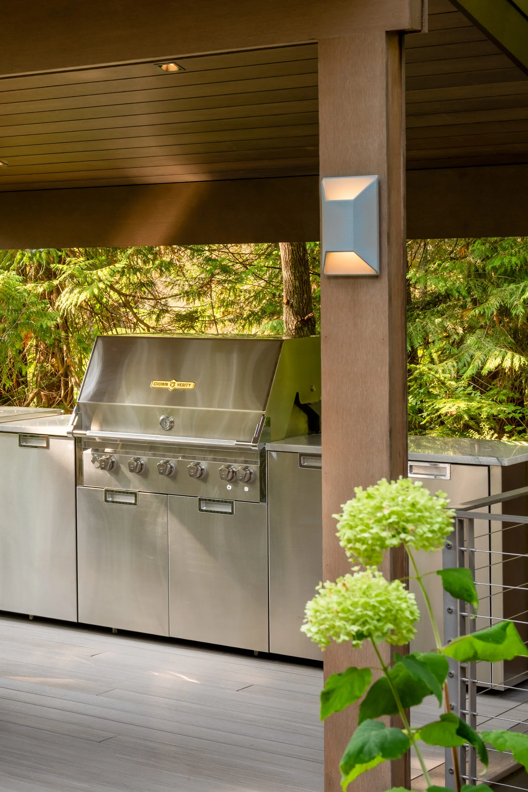 Crown Verity Outdoor kitchen